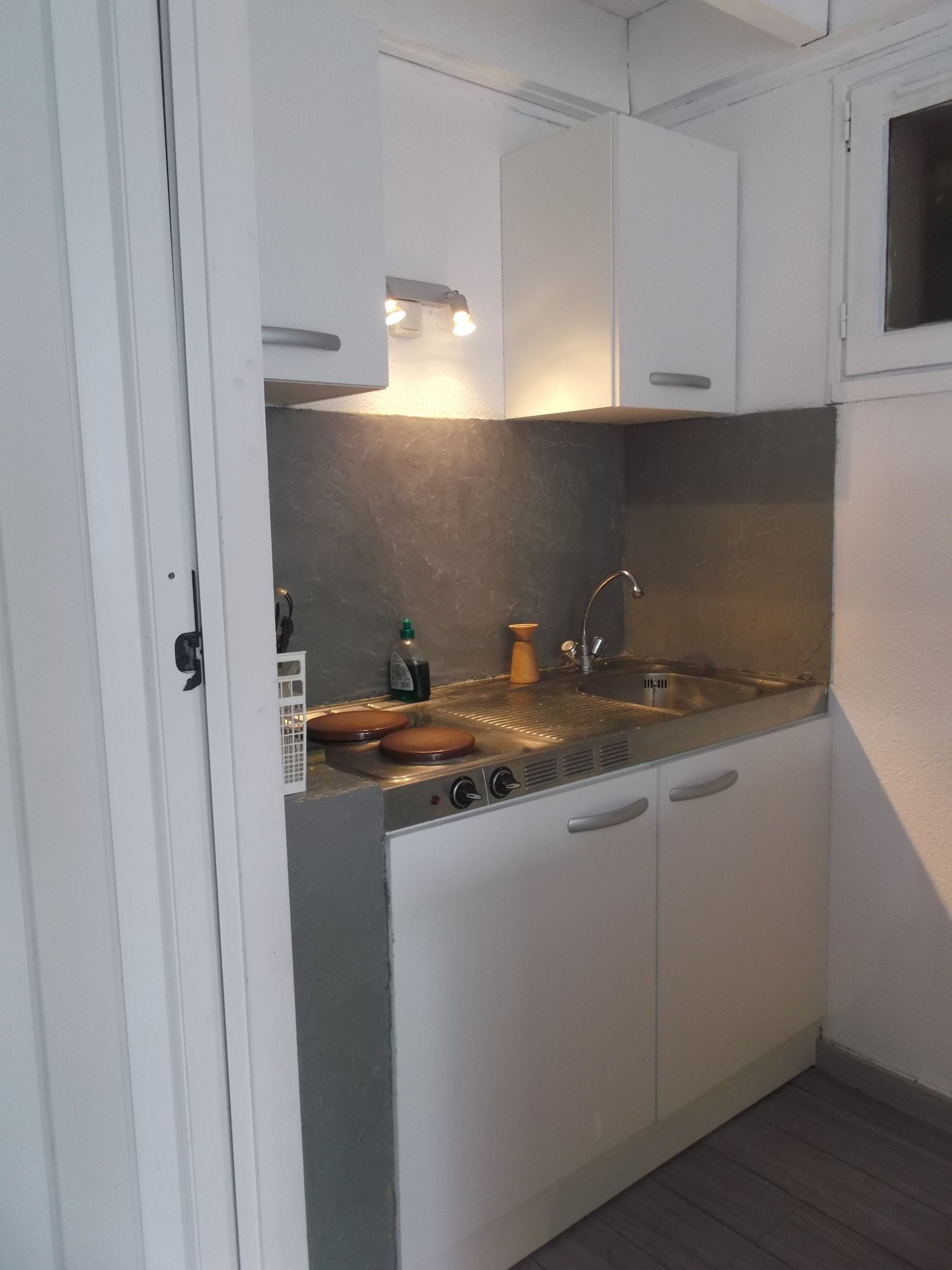 Kitchenette